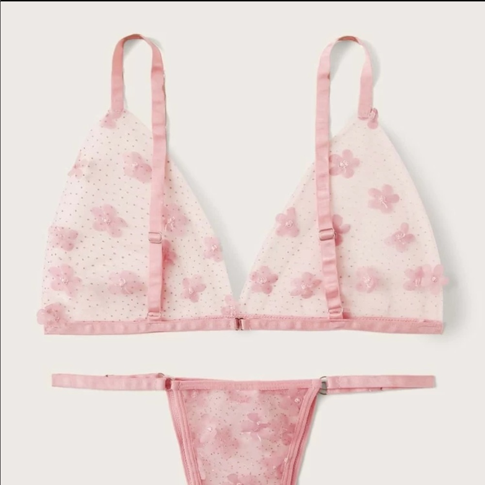 NWT Shein: Beautiful Embroidered Pink Flower Lingere - Picture 5 of 10
